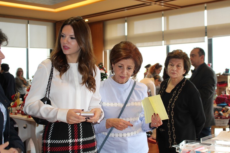 Le Bazar annuel de St Vincent de Paul Cornet Chehwan